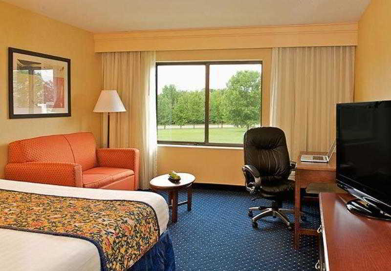 Courtyard By Marriott Columbus Tipton Lakes Zimmer foto
